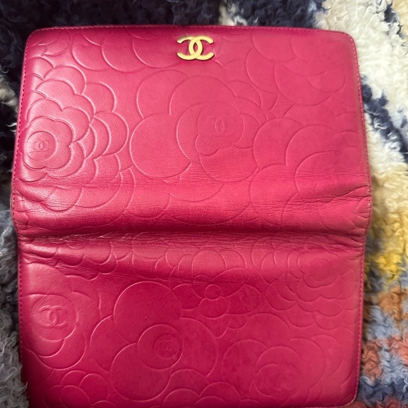 Pink Chanel wallet - Picture 8 of 9